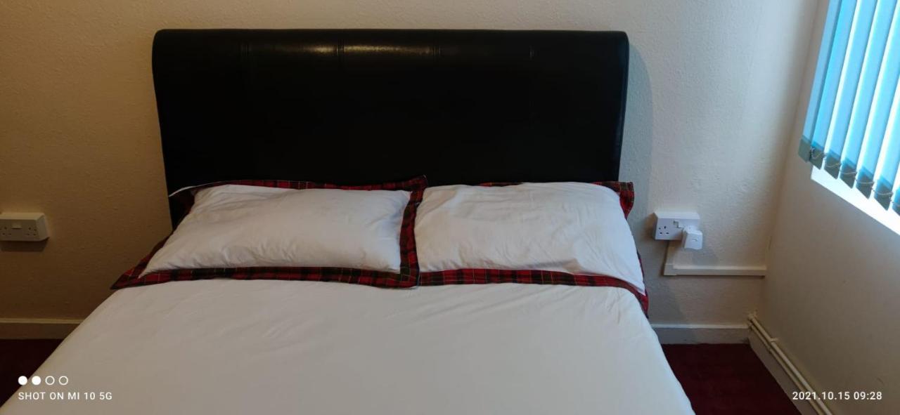 Nice Double Bedroom At Streatham Place Londra Exterior foto